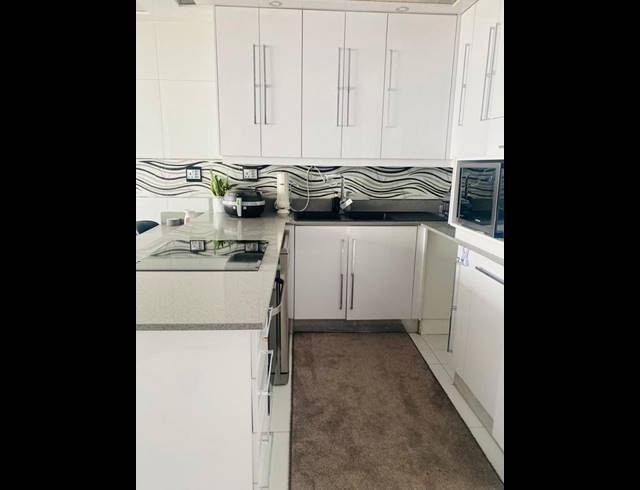 2 BEDROOM APARTMENT FOR SALE IN NORTH BEACH